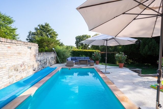 Eladó családi ház, Jobbágyin 399 M Ft, 6+1 szobás