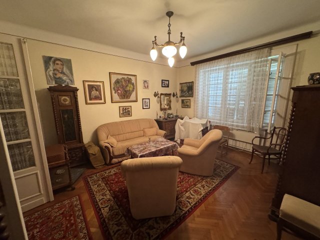 Eladó családi ház, Nyíregyházán 120 M Ft, 3 szobás