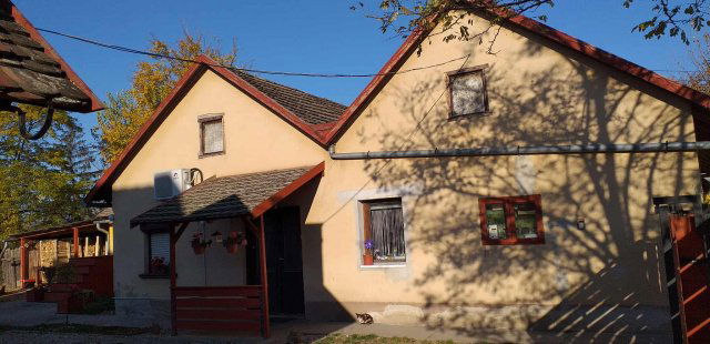 Eladó családi ház, Mezőtúron 24.443 M Ft, 4+1 szobás