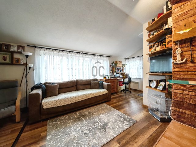 Eladó ikerház, Velencén 69.99 M Ft, 4 szobás