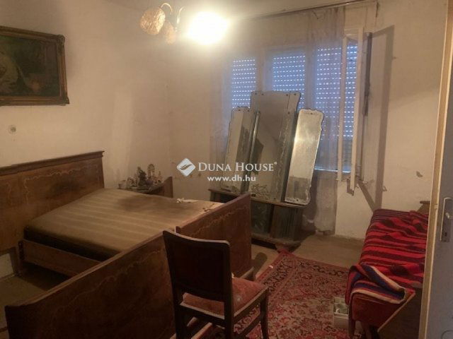 Eladó családi ház, Vértestolnán 28 M Ft, 3 szobás