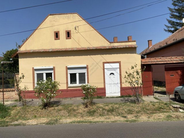 Eladó családi ház, Hódmezővásárhelyen 52 M Ft, 5+2 szobás