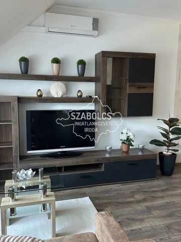 Kiadó téglalakás, albérlet, Nyíregyházán 160 E Ft / hó
