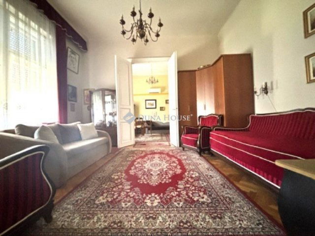 Eladó téglalakás, Budapesten, VII. kerületben, Erzsébet körúton