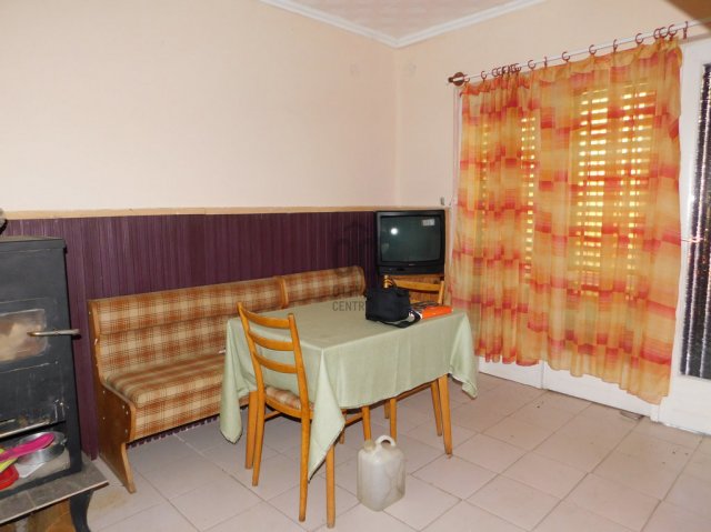 Eladó nyaraló, Tápiószentmártonon 13 M Ft, 3 szobás