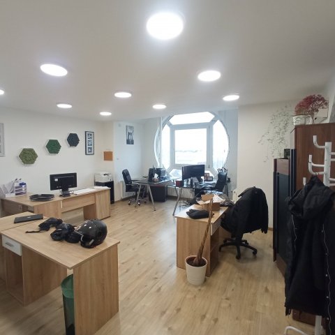 Eladó téglalakás, Budapesten, V. kerületben, Hold utcában