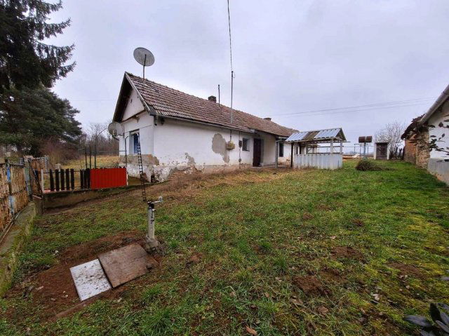 Eladó családi ház, Batykon 13 M Ft, 2 szobás