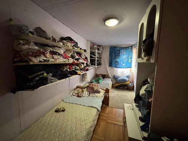 Eladó családi ház, Zsákán 8 M Ft, 3 szobás