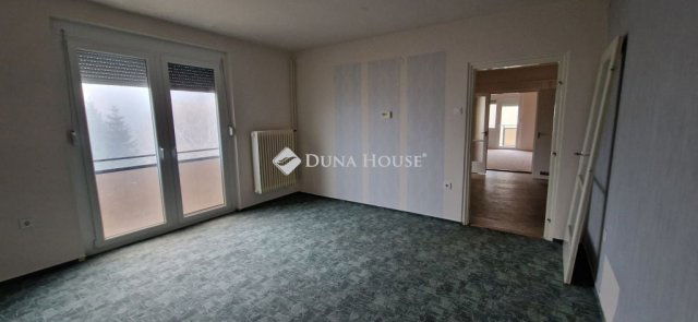 Eladó panellakás, Fonyódon 87.5 M Ft, 4 szobás