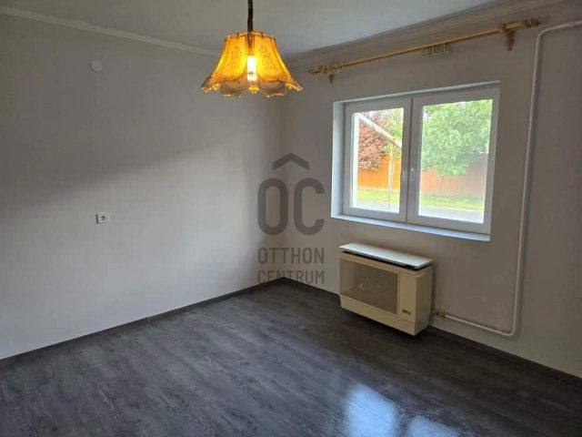 Eladó családi ház, Hajdúszoboszlón 33.5 M Ft, 1 szobás