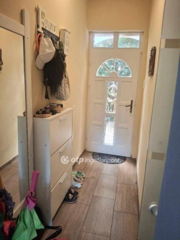 Eladó ikerház, Budapesten, III. kerületben 114.5 M Ft, 3+1 szobás