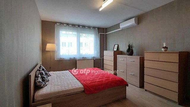 Eladó panellakás, Budapesten, IV. kerületben 76.9 M Ft, 2 szobás