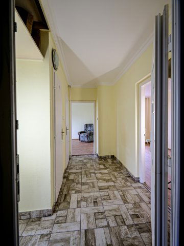 Eladó panellakás, Mosonmagyaróváron 38.5 M Ft, 2+1 szobás