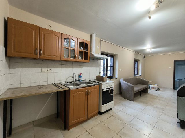 Kiadó családi ház, albérlet, Szegeden 200 E Ft / hó, 2 szobás