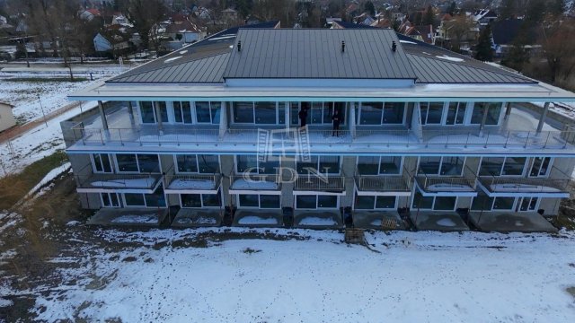 Eladó téglalakás, Balatonmáriafürdőn 54.381 M Ft, 1+1 szobás