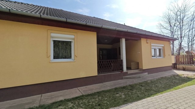 Eladó családi ház, Pilisen 85 M Ft, 5 szobás