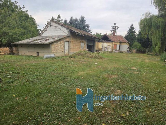 Eladó családi ház, Szalapán 18 M Ft, 1 szobás