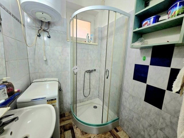 Eladó téglalakás, Pécsett 24.99 M Ft, 1 szobás