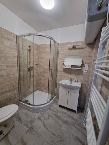 Eladó családi ház, Balatongyörökön 165 M Ft, 9 szobás