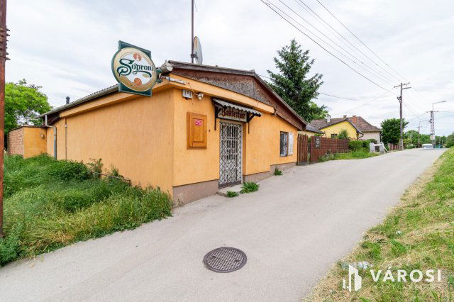 Eladó üzlethelyiség, Bicskén 29.9 M Ft, 2 szobás
