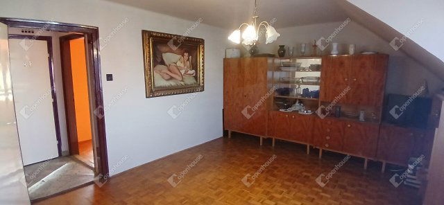 Eladó téglalakás, Zalaegerszegen 34 M Ft, 3 szobás