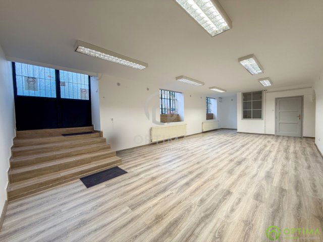 Eladó üzlethelyiség, Budapesten, XI. kerületben, Halmi utcában