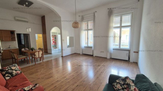 Eladó téglalakás, Budapesten, VI. kerületben, Izabella utcában