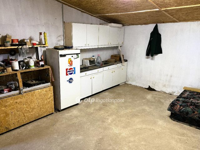 Eladó ipari ingatlan, Mezőtúron 17.5 M Ft / költözzbe.hu