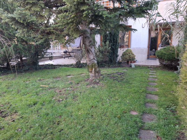 Eladó téglalakás, Budapesten, III. kerületben 130 M Ft, 2 szobás