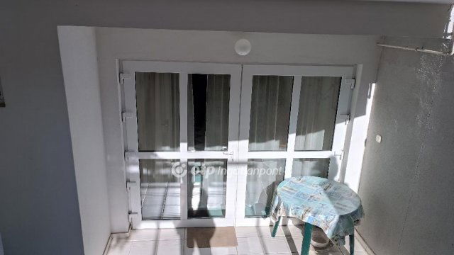 Eladó családi ház, Balatonbogláron 30 M Ft, 3 szobás