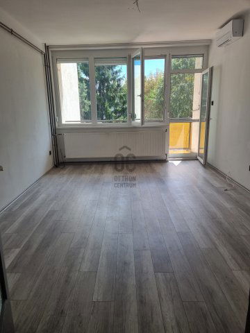Eladó téglalakás, Balatonfűzfőn 52 M Ft, 2 szobás