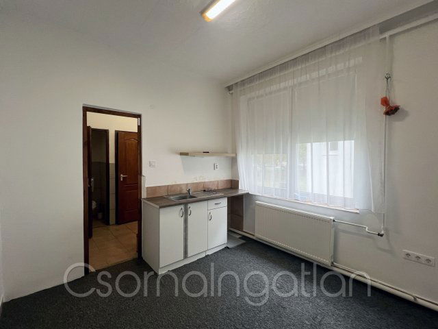 Kiadó téglalakás, albérlet, Kónyon 80 E Ft / hó, 1 szobás