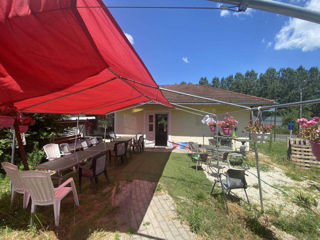 Eladó üzlethelyiség, Zamárdiban 61 M Ft, 1 szobás