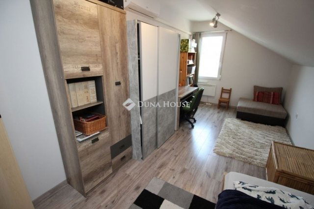 Eladó családi ház, Kecskeméten 82.9 M Ft, 4 szobás