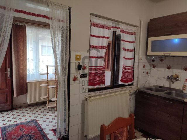 Eladó családi ház, Kisbéren 23.9 M Ft, 2 szobás