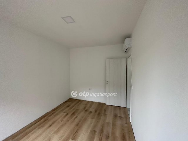 Eladó téglalakás, Budapesten, XVII. kerületben 95.9 M Ft