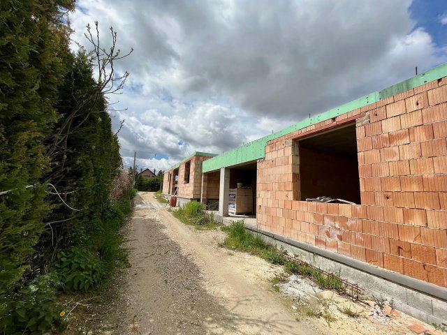 Eladó családi ház, Érden 129 M Ft, 8 szobás