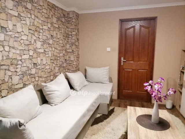 Eladó családi ház, Nagykállóban 31 M Ft, 2 szobás