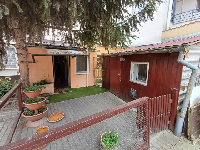 Eladó családi ház, Debrecenben 36.5 M Ft, 1 szobás