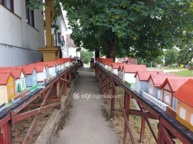 Eladó családi ház, Kiskassán 11.5 M Ft, 2 szobás