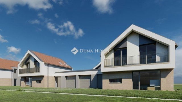 Eladó ikerház, Gödöllőn 144.65 M Ft, 5 szobás