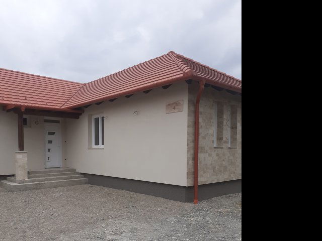 Eladó családi ház, Nagykozáron, Kossuth utcában 94.5 M Ft