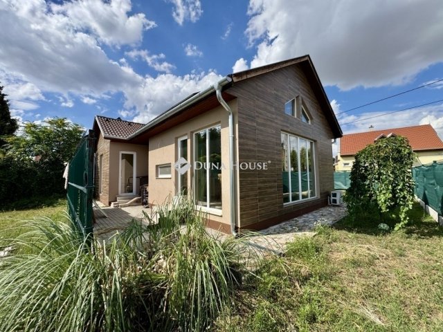 Eladó családi ház, Kecskeméten 84.9 M Ft, 3 szobás