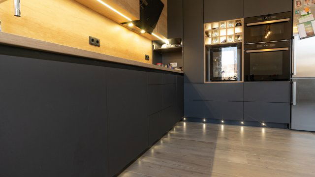 Eladó családi ház, Vecsésen 99.9 M Ft, 4 szobás