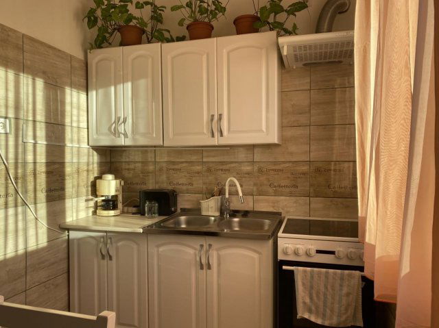 Eladó családi ház, Cegléden 108.15 M Ft, 5 szobás