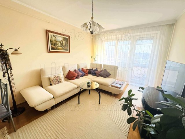 Eladó panellakás, Győrött 54.9 M Ft, 2 szobás