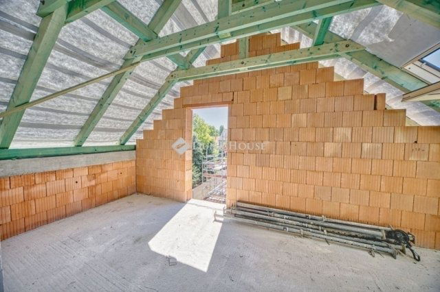 Eladó ikerház, Budapesten, XVIII. kerületben 122.5 M Ft, 5 szobás