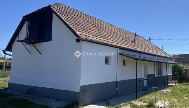 Eladó családi ház, Pándon 31.5 M Ft, 2 szobás