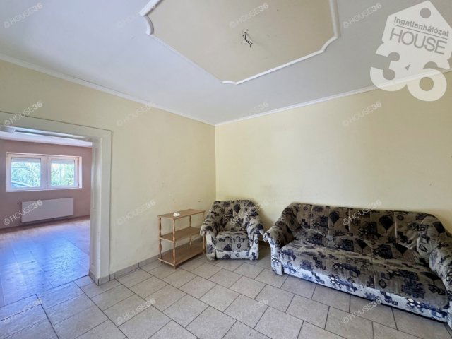 Eladó családi ház, Lakitelken 23.3 M Ft, 3 szobás