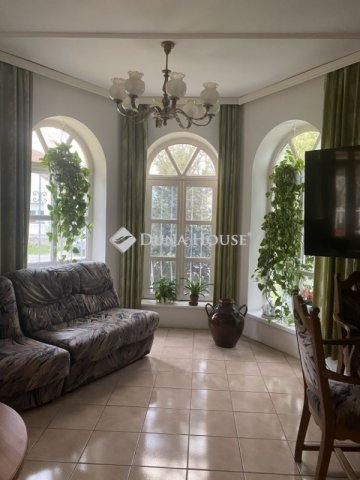 Eladó családi ház, Harkányban 110 M Ft, 8 szobás